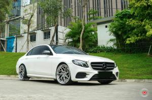 Mercedes-Benz E300 AMG Line by Permaisuri on Vossen Wheels (CG-209T (3-Piece)) 2019 года